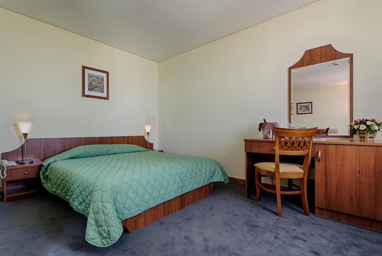 Hemus Hotel Sofia Luaran gambar