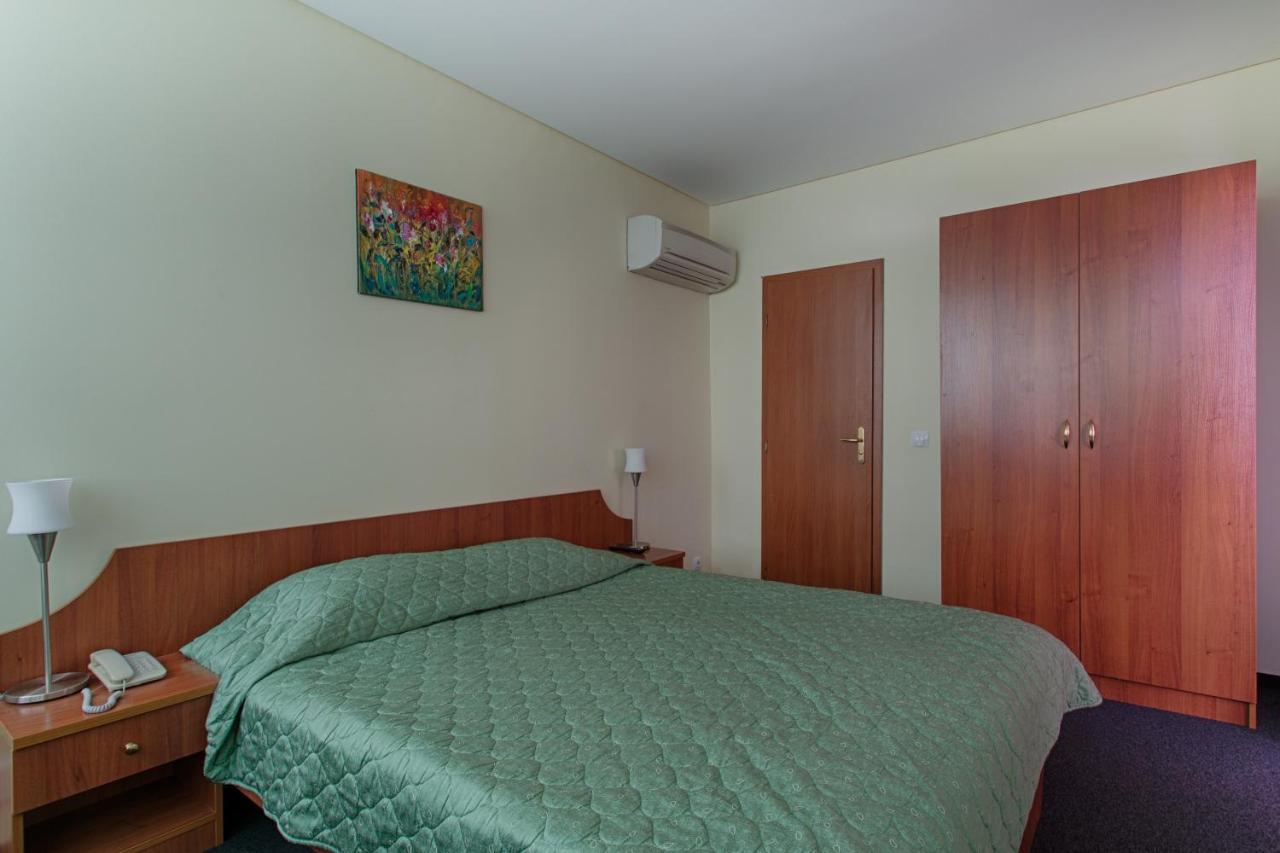 Hemus Hotel Sofia Luaran gambar